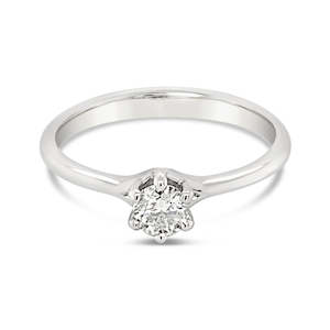 18ct White Gold Diamond Solitaire Cadenza Ring