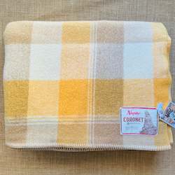 Linen - household: Thick Napier with Pania of the Reef Label KING SINGLE New Zealand Wool Blanket