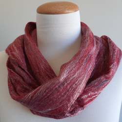 Handknitting - other than cardigan, pullover or similar: Merino Felted Scarf - Berries