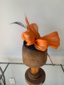 Vivacious, Coral Fascinator – MJ Hatz