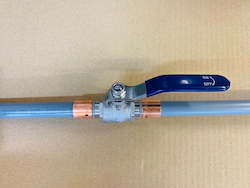 Plumbing goods wholesaling: [B412] inline ball valve 20mm (copper sleeve)