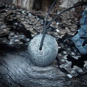 Chainsaw Chain Damascus Disc Pendant