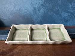 Kitchenware wholesaling: Dipping sauce Tray l 3 hole