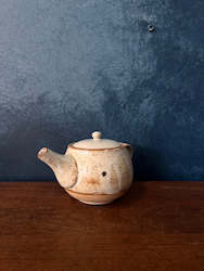 Kitchenware wholesaling: Tea Pot - Natural Speckle