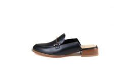 Shoe: Aria Flat Mule Black