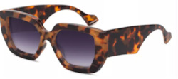 Sunglass: Square Sunglasses