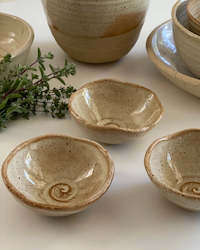 Souvenir: Ceramic Condiment Bowl - Honey Speckled